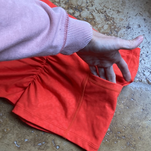 Scrumchie bottom fitness shorts small - Picture 7 of 11